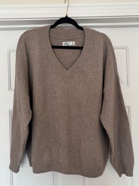 Hollister Taupe Brown V-Neck Sweater Oversized Cozy Knit Size XL